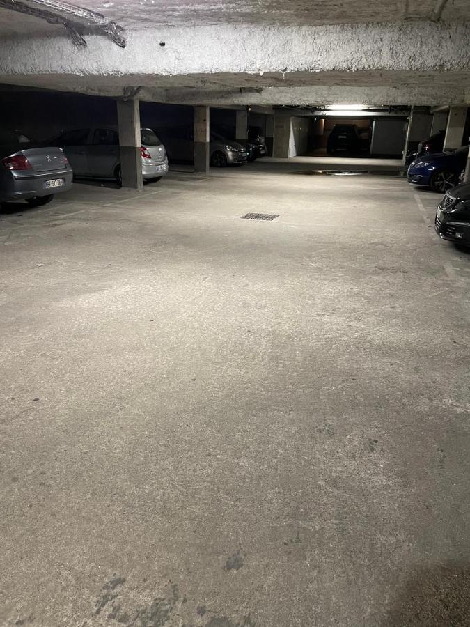 Charmant 2 Pieces A La Gare De Creil Kültér fotó